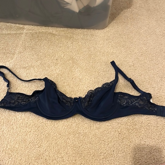 Le Mystere Intimates & Sleepwear Le Mystere Lace Bra Poshmark